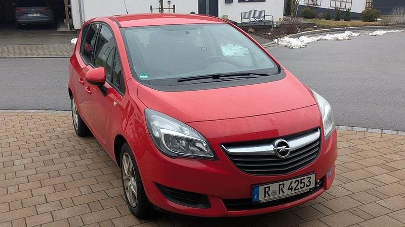 Gebraucht Opel Meriva Edition 120 PS (88 kW) 2015 Rot Van / Kleinbus