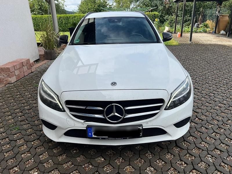 Weiß Gebraucht 2019 Mercedes C300 Kombi | 21.200 € (Superpreis) - Bild 1/4