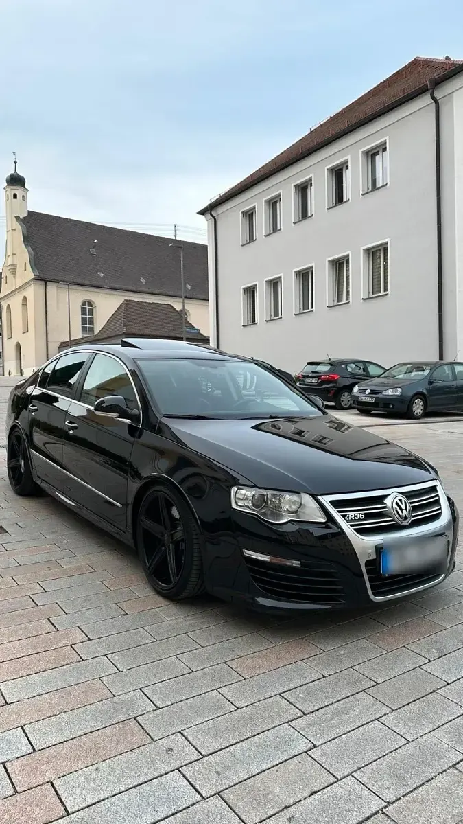 Gebraucht VW Passat R 300 PS (220 kW) 2008 Schwarz Limousine