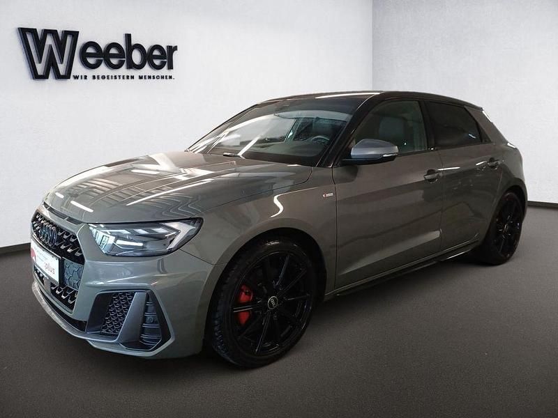 Gebraucht Audi A1 207 PS (152 kW) 2022 Chronosgrau (metallic) SUV