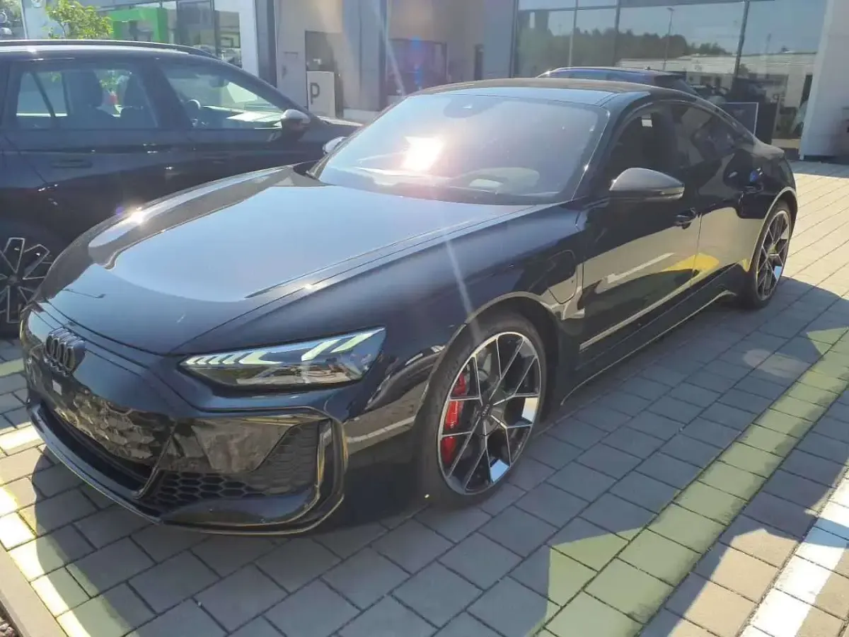 Gebraucht Audi RS e-tron GT Sport 570 kW (775 PS) 2025 Schwarz Limousine