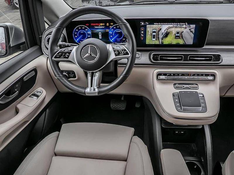 Gebraucht Mercedes EQV300 Avantgarde 150 kW (204 PS) 2025 Silber Van / Kleinbus