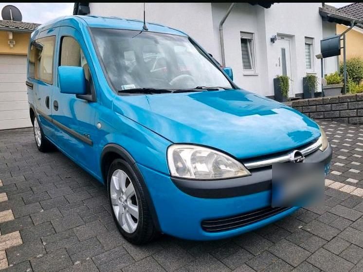 Gebraucht Opel Combo 90 PS (66 kW) 2002 Blau Van / Kleinbus