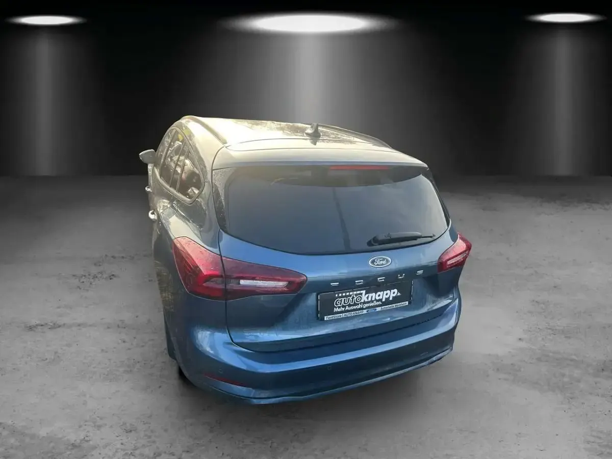 Gebraucht Ford Focus ST-Line 155 PS (114 kW) 2024 Blau Limousine