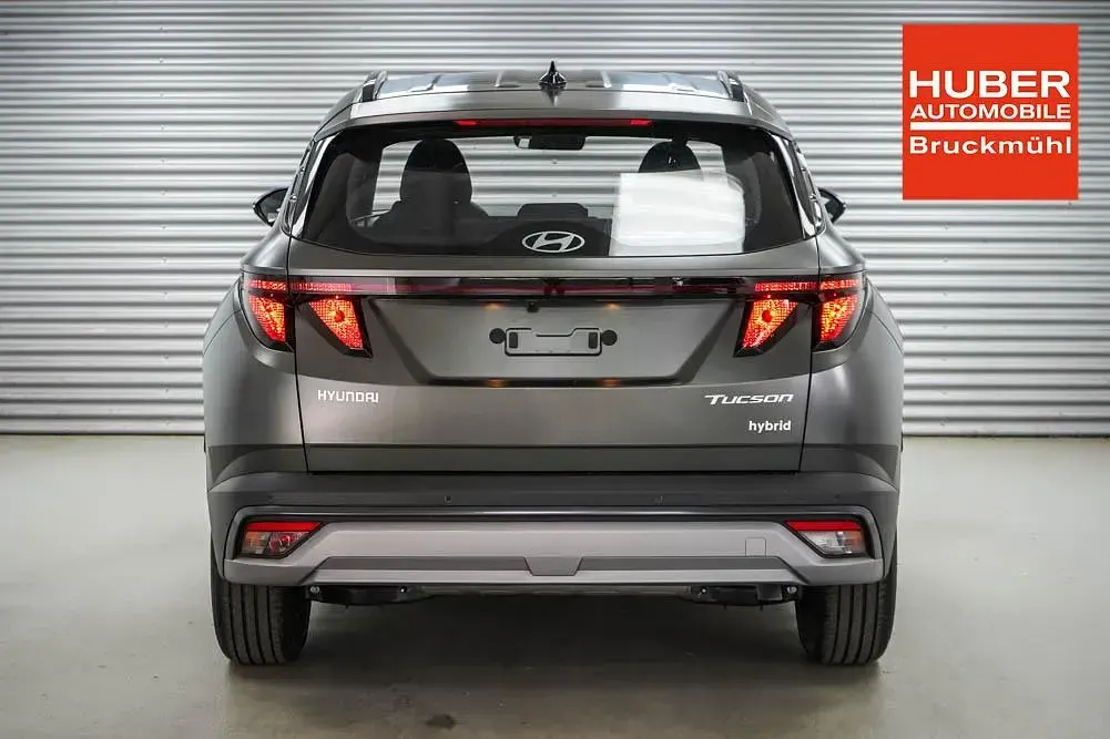 Neu Hyundai Tucson Blackline 238 PS (175 kW) 2026 Pine green matt metallic () SUV