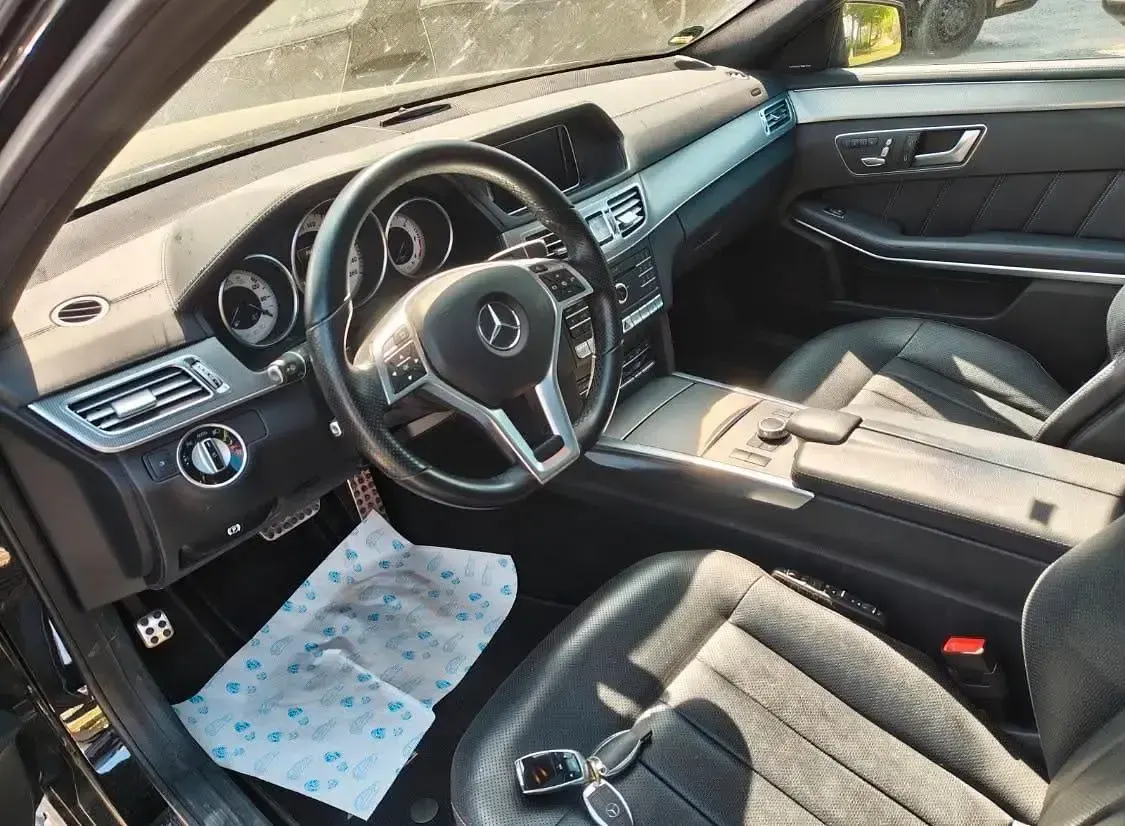 Gebraucht Mercedes E350 AMG 258 PS (189 kW) 2016 Schwarz Kombi