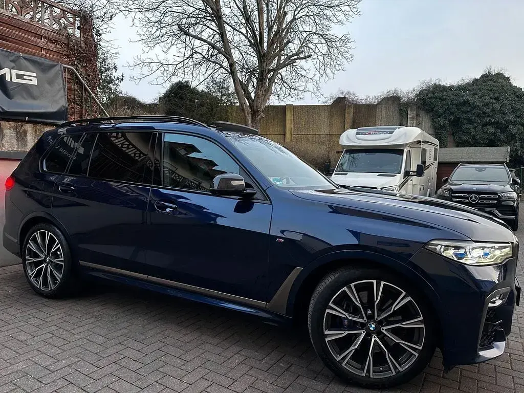 Gebraucht BMW X7 Performance 530 PS (389 kW) 2022 Tansanitblau metallic SUV