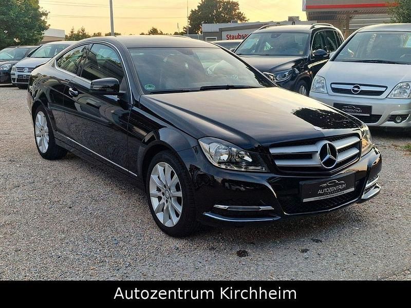 Gebraucht Mercedes C200 184 PS (135 kW) 2013 Schwarz Coupé