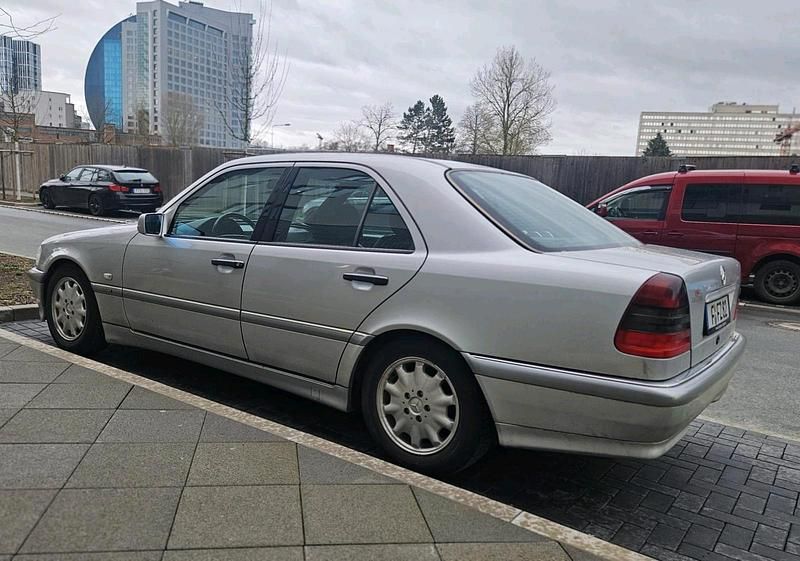 Gebraucht Mercedes C280 197 PS (144 kW) 1997 Limousine