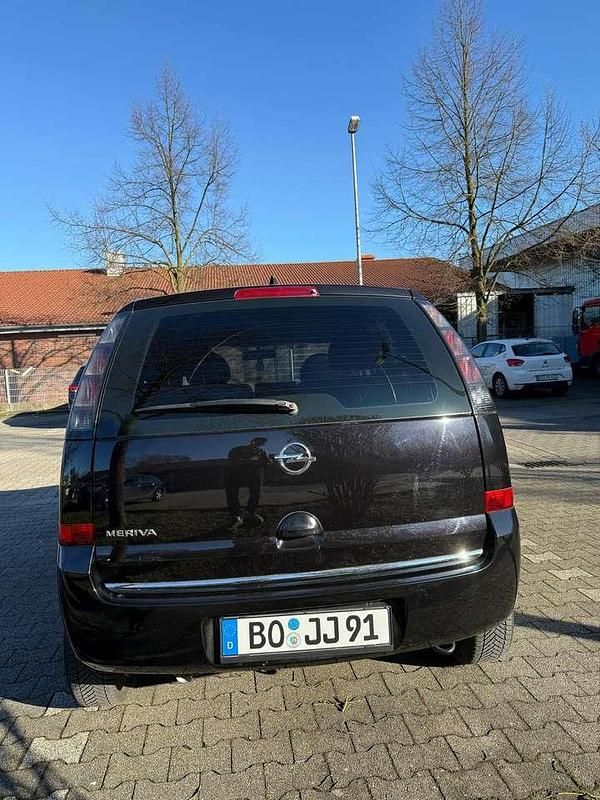 Gebraucht Opel Meriva Edition 90 PS (66 kW) 2008 Van / Kleinbus