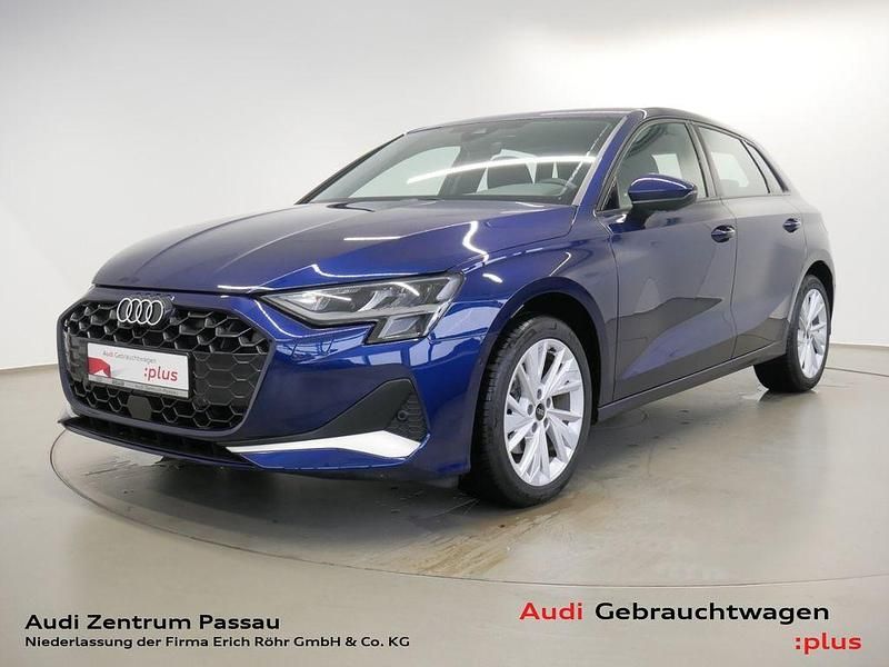 Blau Gebraucht 2024 Audi A3 Advanced Limousine | 31.420 € (Superpreis) - Bild 1/4