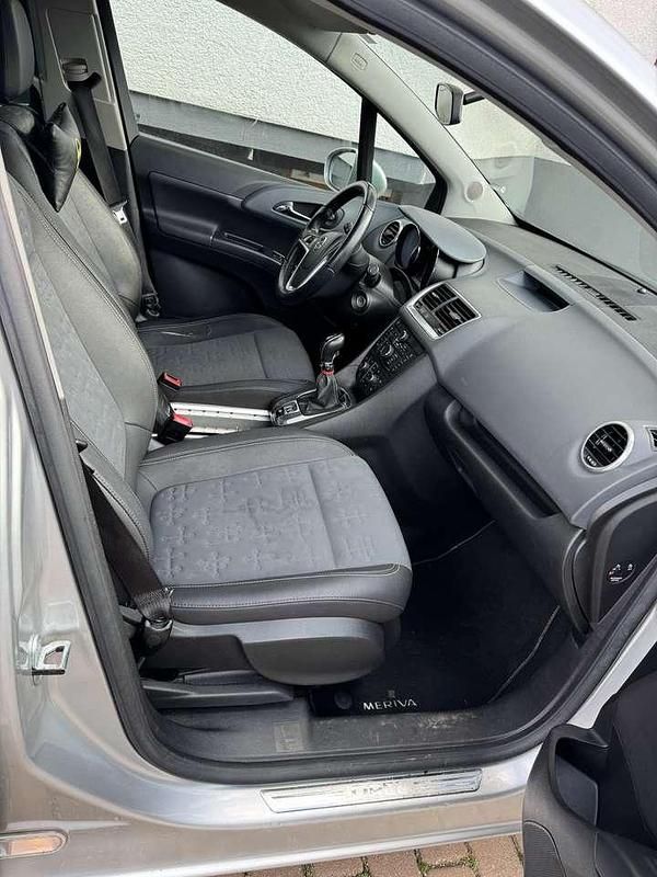 Gebraucht Opel Meriva Innovation 110 PS (80 kW) 2011 Van / Kleinbus
