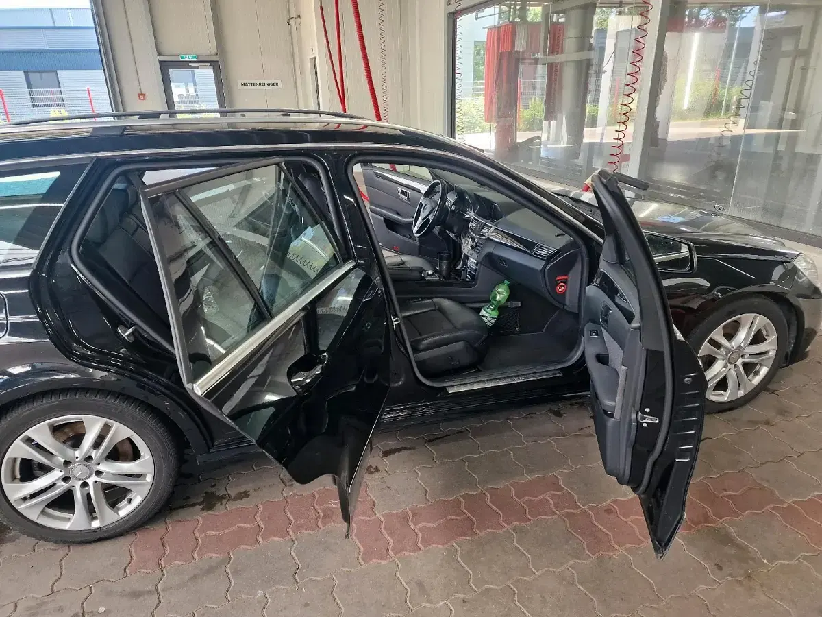 Gebraucht Mercedes E300 150 PS (110 kW) 2013 Kombi