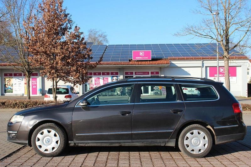 Gebraucht VW Passat 122 PS (89 kW) 2008 Schwarz Kombi