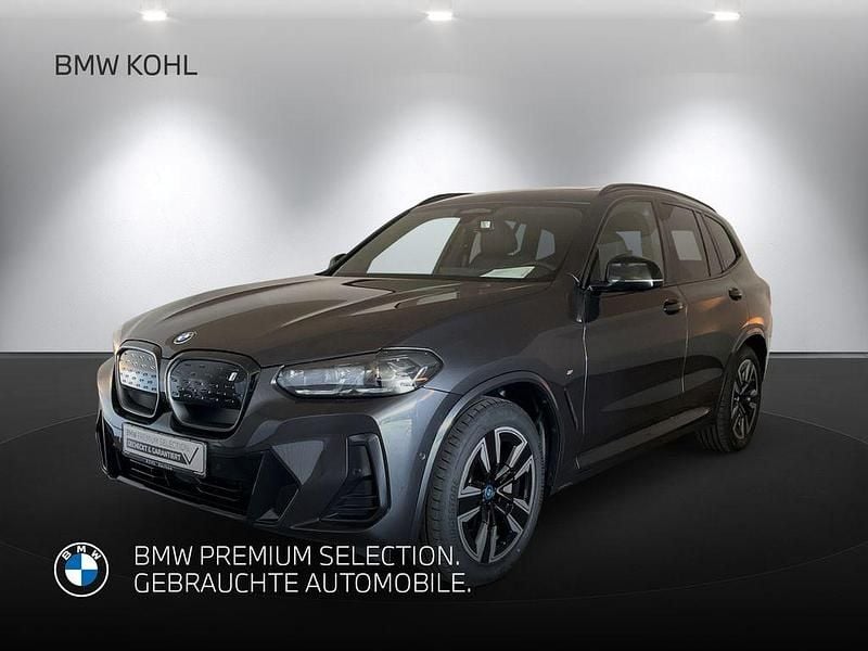 Grau Gebraucht 2023 BMW iX3 Shadowline SUV | 43.730 € (Superpreis) - Bild 1/4