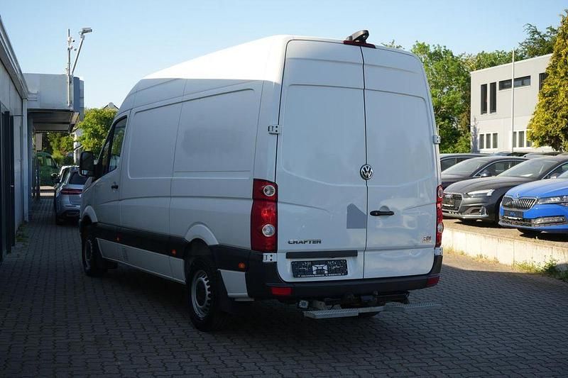Gebraucht VW Crafter 163 PS (119 kW) 2016 Candy weiß Van