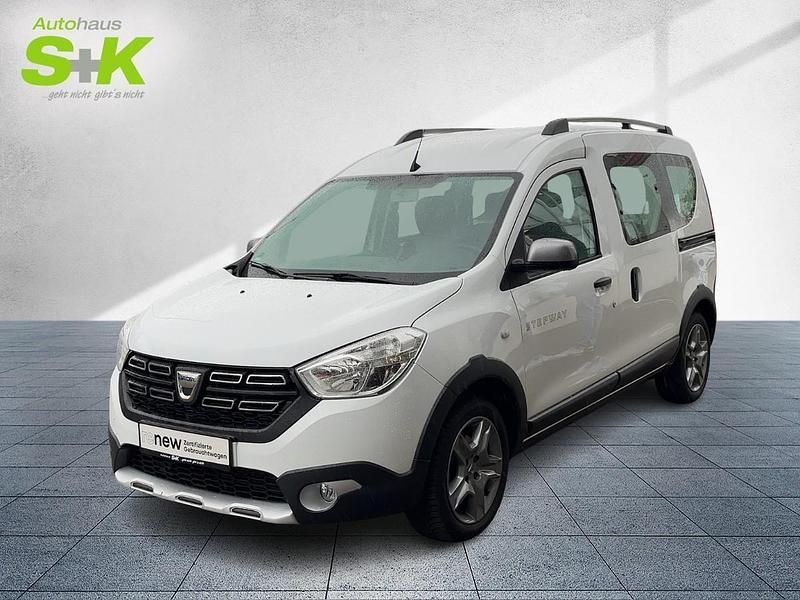 Arktisweiss (weiß) Gebraucht 2019 Dacia Dokker Stepway Van | 16.980 € (Teuer) - Bild 1/4
