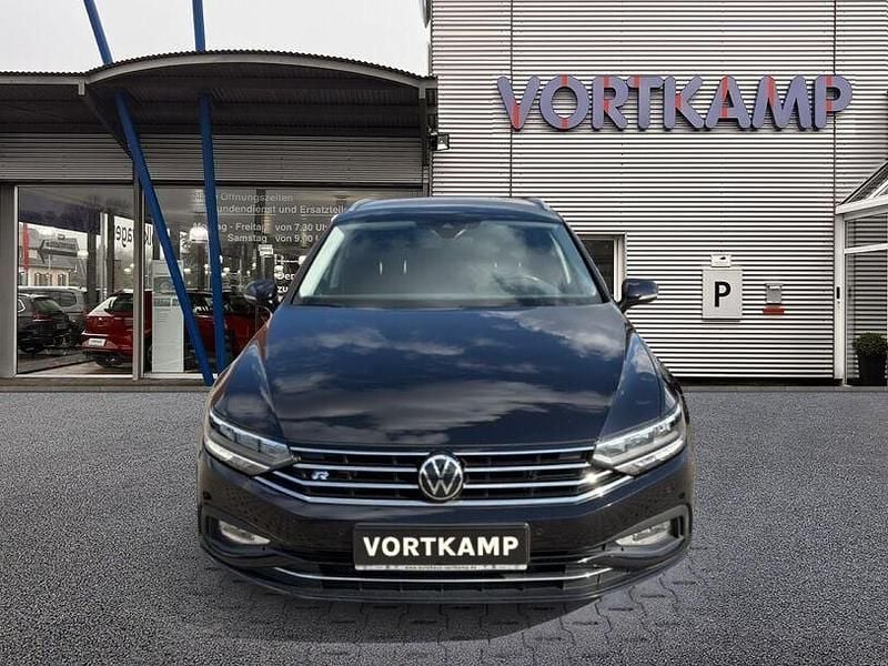 Gebraucht VW Passat Business 200 PS (147 kW) 2021 Deep black perleffekt (metallic) Kombi