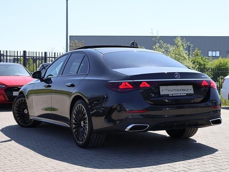 Używany Mercedes E220 Advanced 197 KM (144 kW) 2025 Szary Sedan/Limuzyna