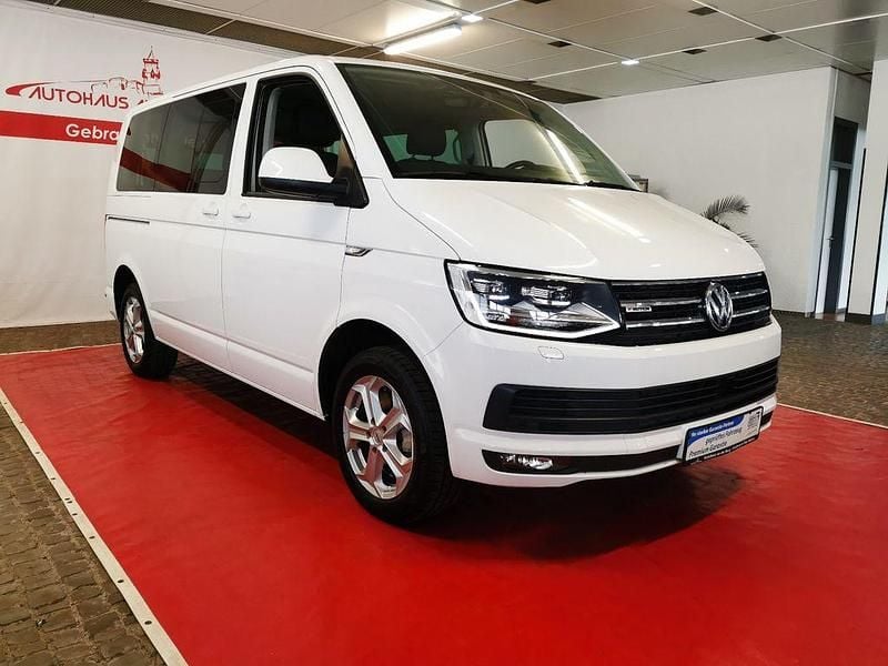 Weiß Gebraucht 2017 VW Caravelle Comfortline Van / Kleinbus | 30.900 € (Guter Preis) - Bild 1/4