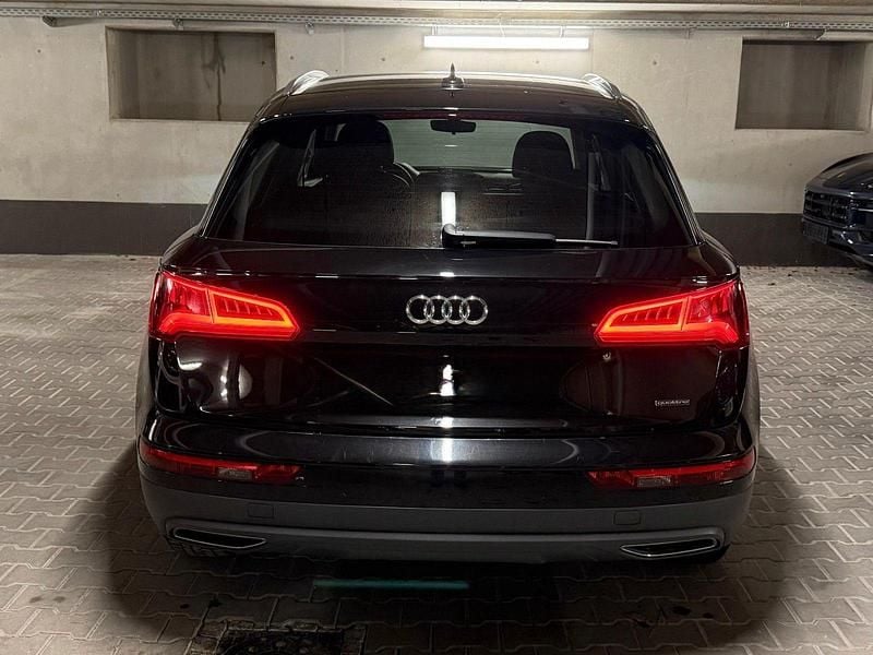 Gebraucht Audi Q5 Ambiente 190 PS (139 kW) 2017 Schwarz SUV
