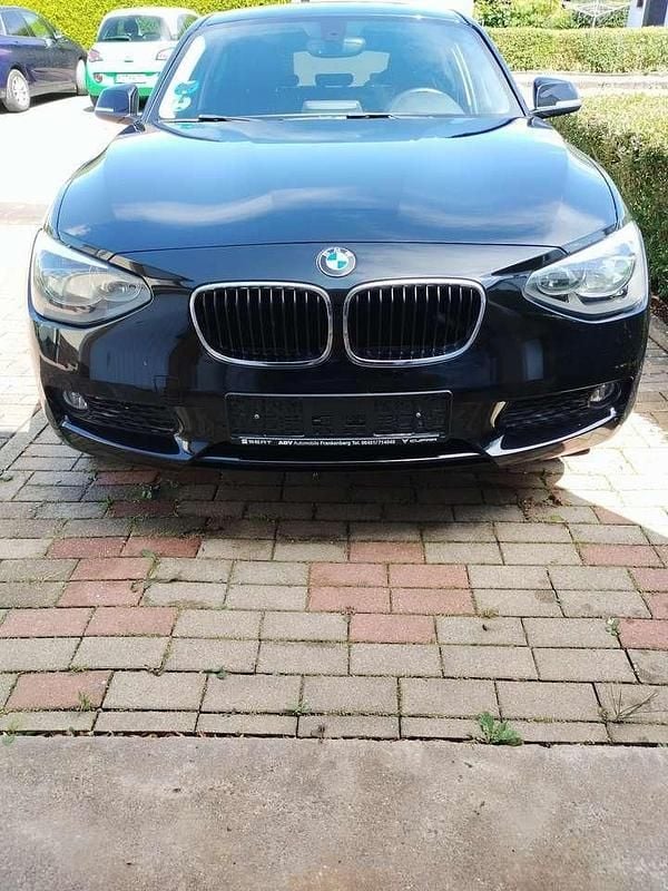 Schwarz Gebraucht 2015 BMW 118 Kleinwagen | 10.200 € (Guter Preis) - Bild 1/4