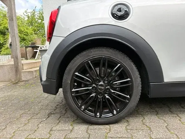 Käytetty Mini Cooper S 178 HP (130 kW) 2022 Valkoinen Viistoperä
