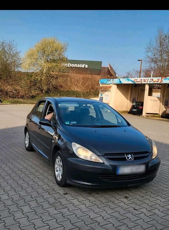 Gebraucht Peugeot 307 95 PS (69 kW) 2005 Schwarz Limousine