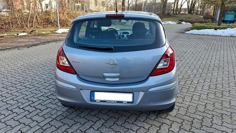 Gebraucht Opel Corsa Color Edition 86 PS (63 kW) 2010 Grau Kleinwagen