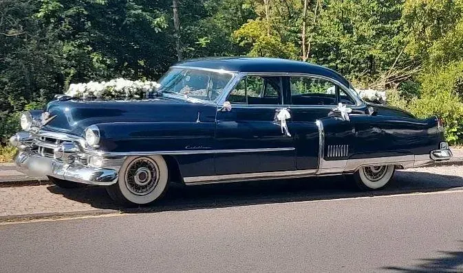 Gebraucht Cadillac Fleetwood 205 PS (150 kW) 1953 Blau Limousine