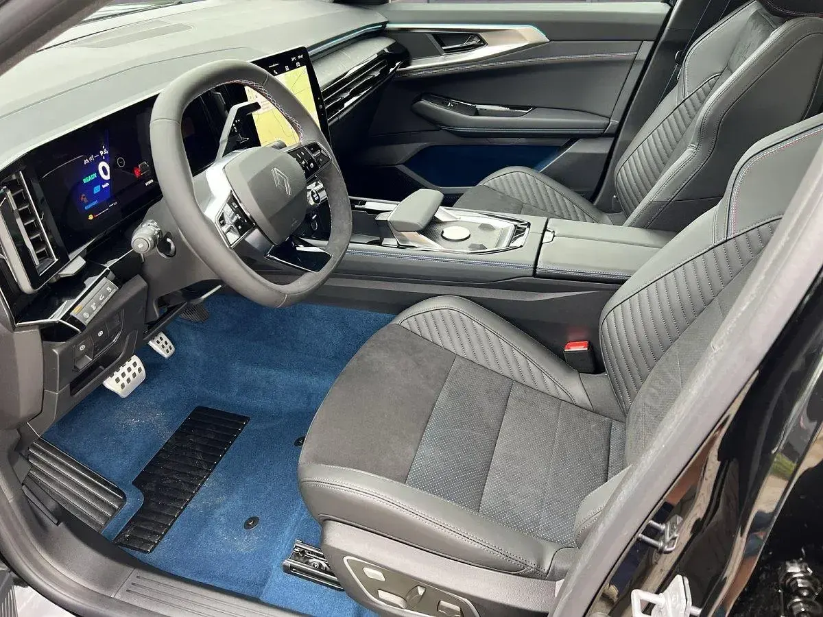 Neu Renault Rafale 300 PS (220 kW) 2026 Blackpearlschwarz SUV
