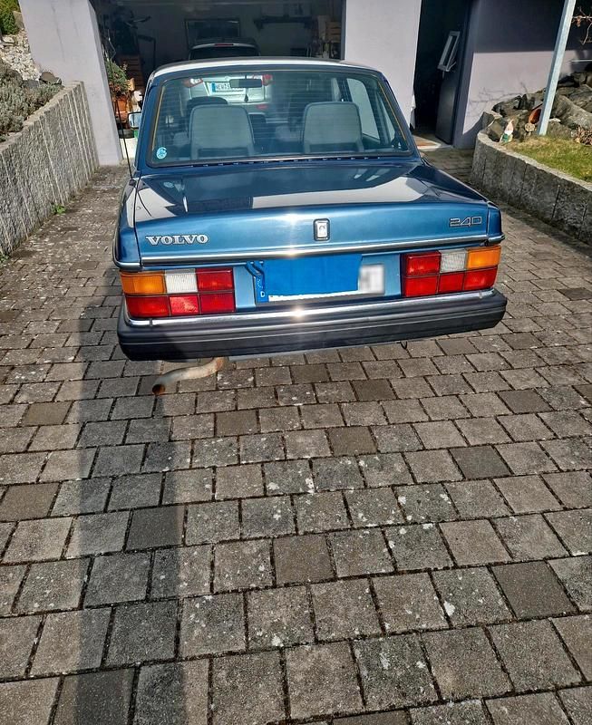 Gebraucht Volvo 244 116 PS (85 kW) 1991 Blau Limousine