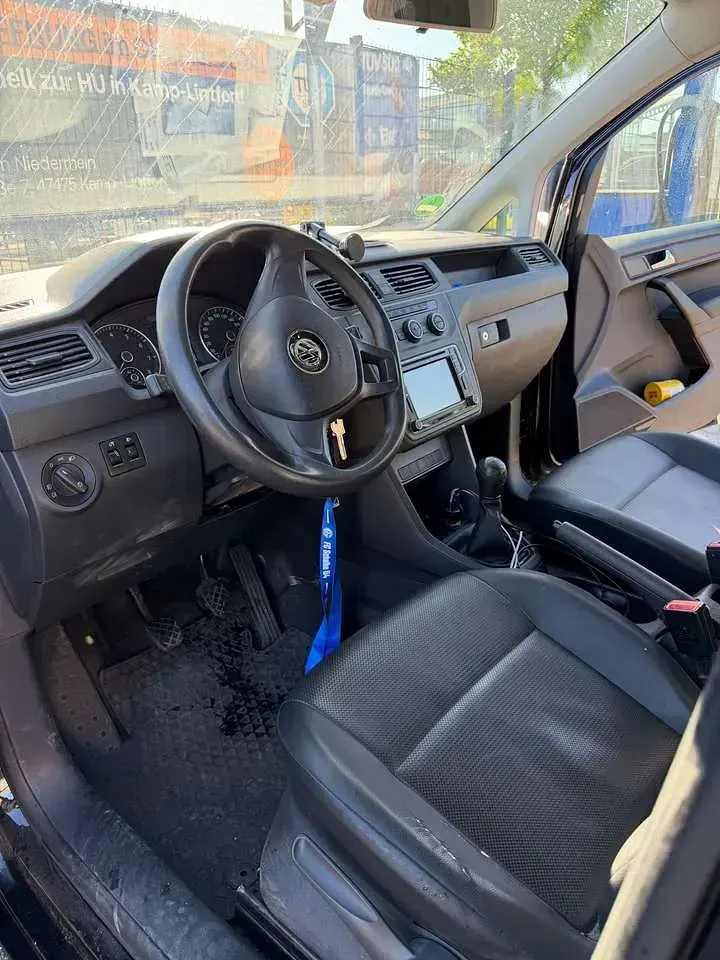Gebraucht VW Caddy Maxi 102 PS (75 kW) 2017 Schwarz Van / Kleinbus