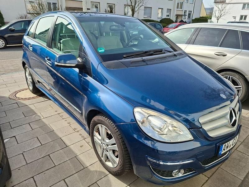 Gebraucht Mercedes B170 116 PS (85 kW) 2008 Blau Van / Kleinbus