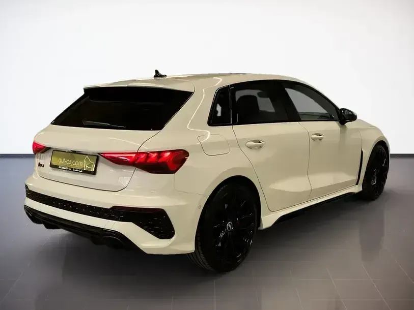 Gebraucht Audi RS3 Sportback Ambiente 400 PS (294 kW) 2022 Weiss Kleinwagen