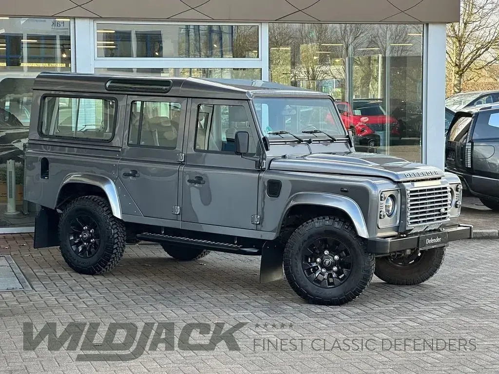 Gebraucht Land Rover Defender SE 122 PS (89 kW) 2016 Grau SUV
