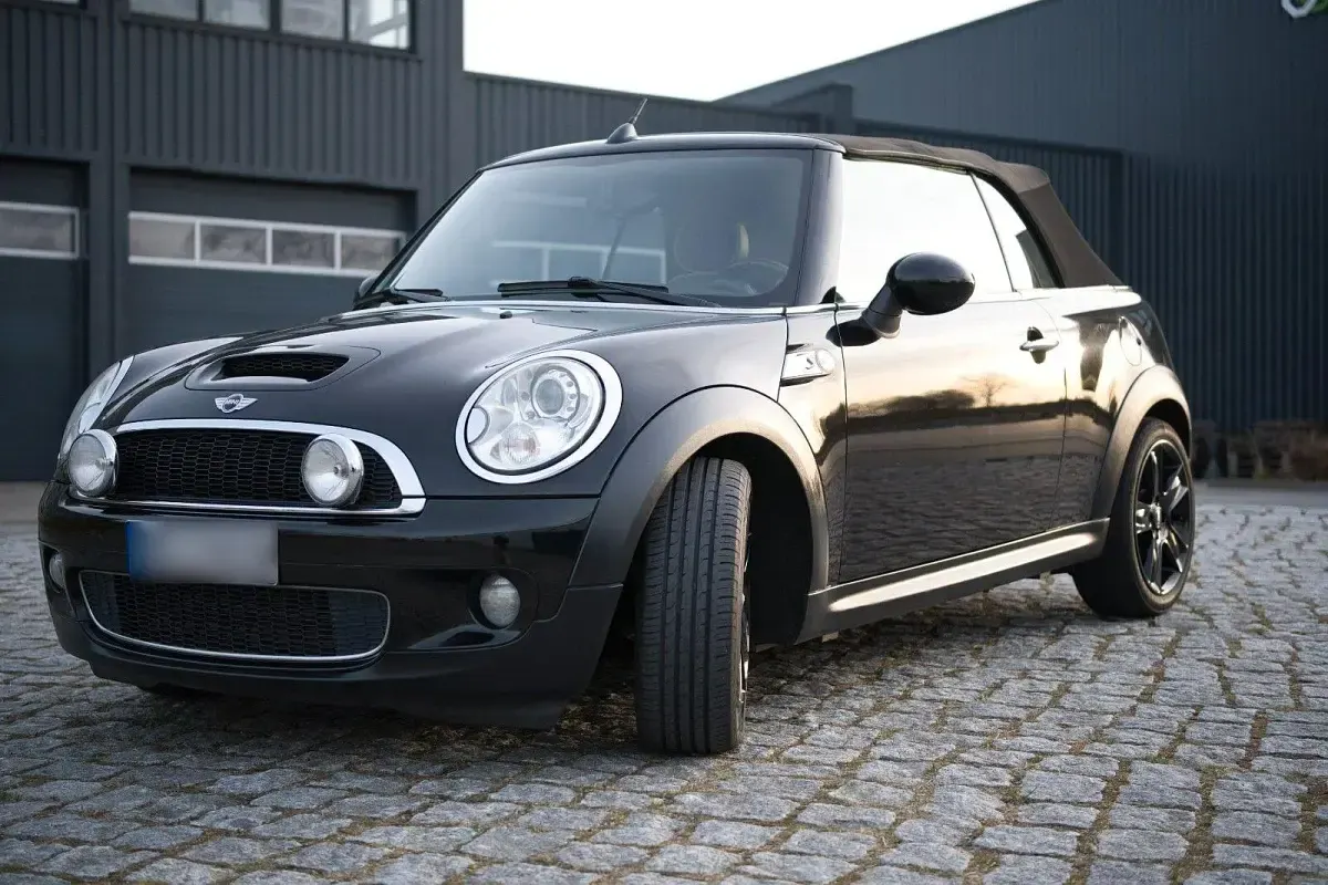 Gebraucht Mini Cooper S Cabriolet 174 PS (127 kW) 2009 Schwarz Cabrio
