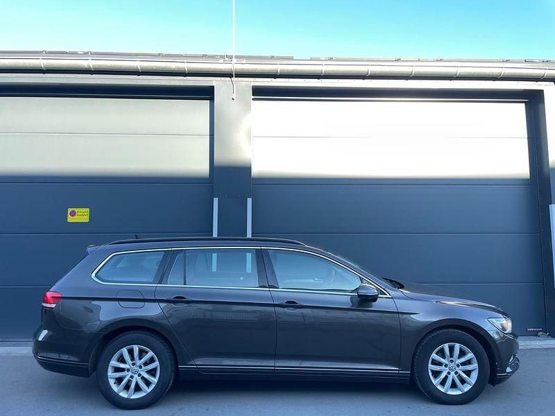 Gebraucht VW Passat 150 PS (110 kW) 2015 Schwarz Kombi