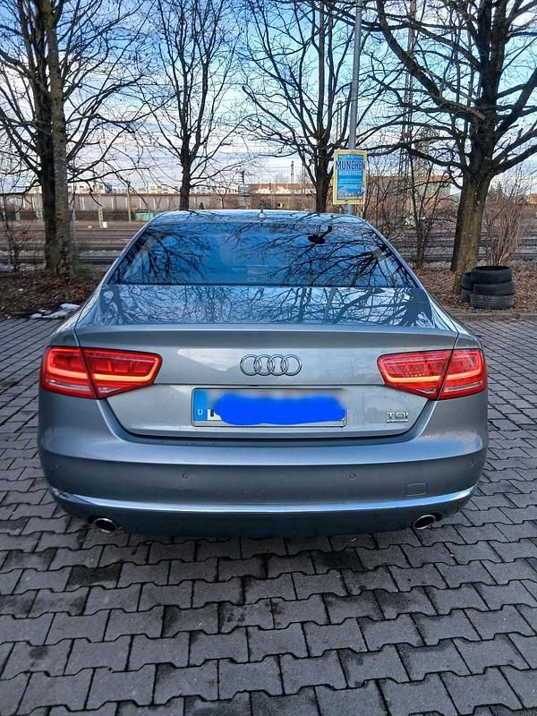 Gebraucht Audi A8 355 PS (261 kW) 2010 Silber Limousine