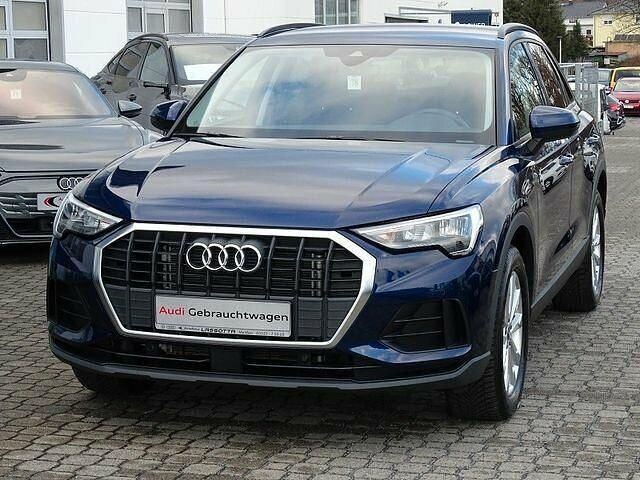 Gebraucht Audi Q3 Comfort 150 PS (110 kW) 2024 Navarrablau metallic SUV