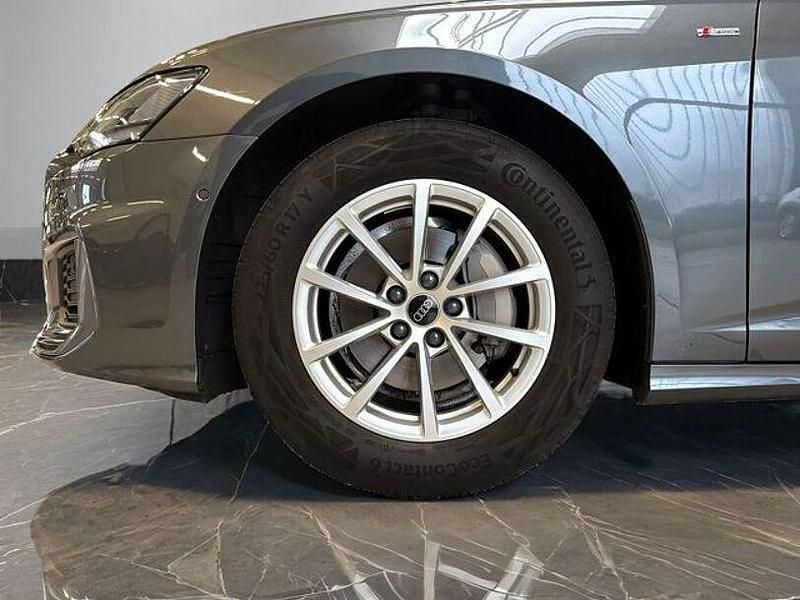 Gebraucht Audi A6 S-Line 204 PS (150 kW) 2023 Daytonagrau perleffekt Kombi