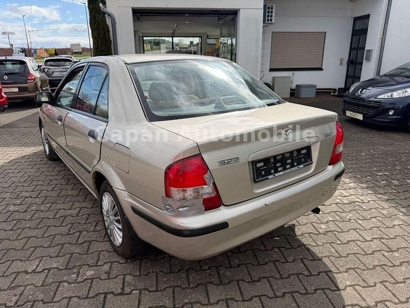 Gebraucht Mazda 323 88 PS (64 kW) 1999 Beige Limousine