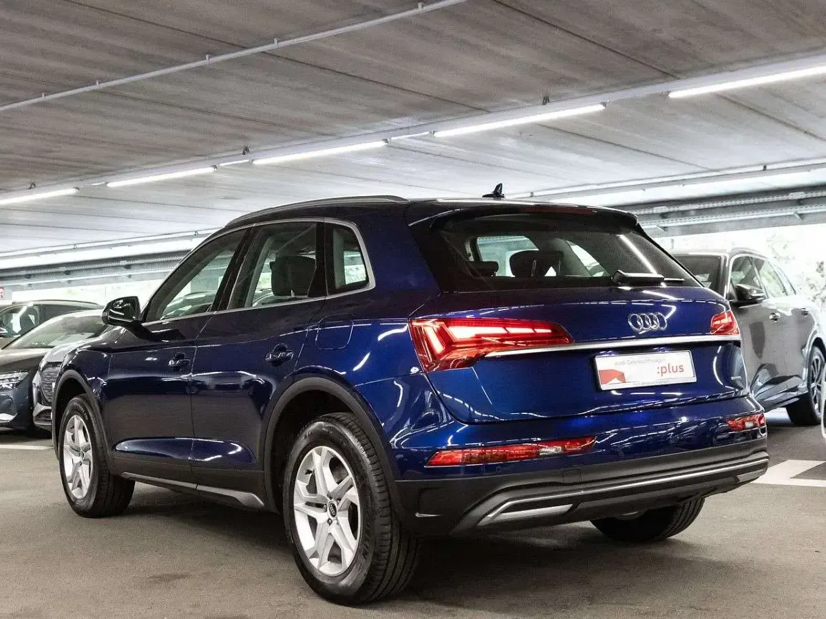 Gebraucht Audi Q5 Comfort 299 PS (219 kW) 2023 Navarrablau metallic SUV