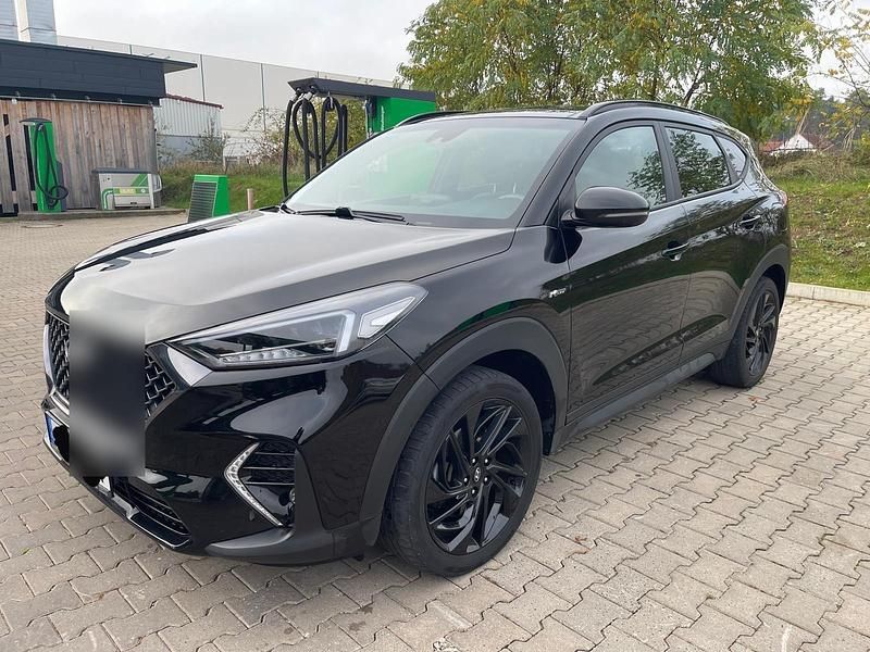 Schwarz Gebraucht 2020 Hyundai Tucson N Line SUV | 24.900 € (Fairer Preis) - Bild 1/4