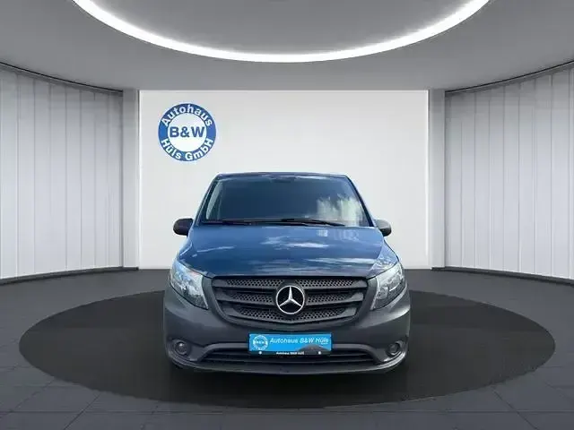 Gebraucht Mercedes Vito 136 PS (100 kW) 2019 Blau Van