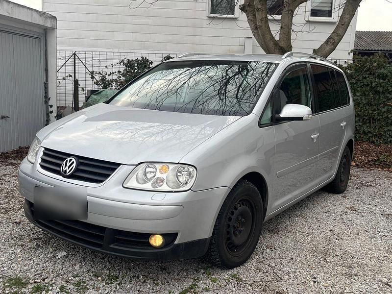 Gebraucht VW Touran 140 PS (102 kW) 2004 Silber Van / Kleinbus