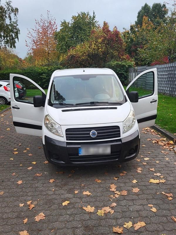 Weiß Gebraucht 2007 Fiat Scudo Van / Kleinbus | 2.750 € (Superpreis) - Bild 1/4