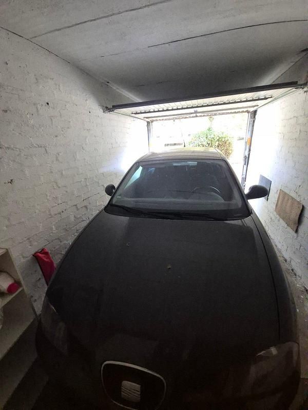 Schwarz Gebraucht 2006 Seat Ibiza Kleinwagen | 500 € (Superpreis) - Bild 1/4