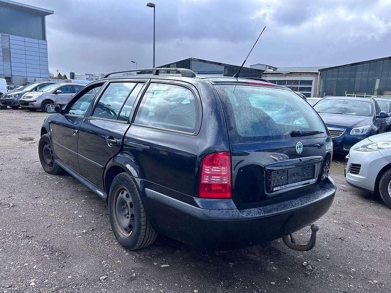 Gebraucht Skoda Octavia Tour 102 PS (75 kW) 2008 Schwarz Kombi