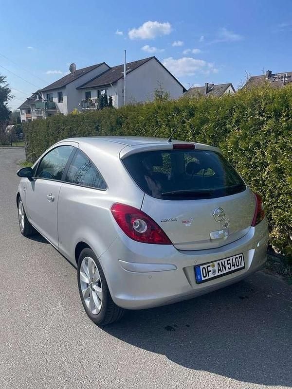 Gebraucht Opel Corsa Active 87 PS (63 kW) 2013 Kleinwagen